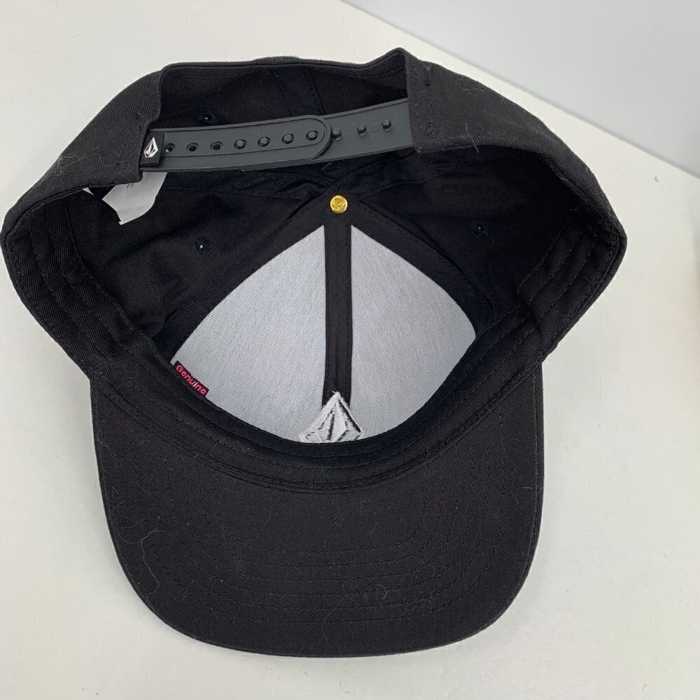 Volcom black snapback baseball hat adjustable Cot… - image 4